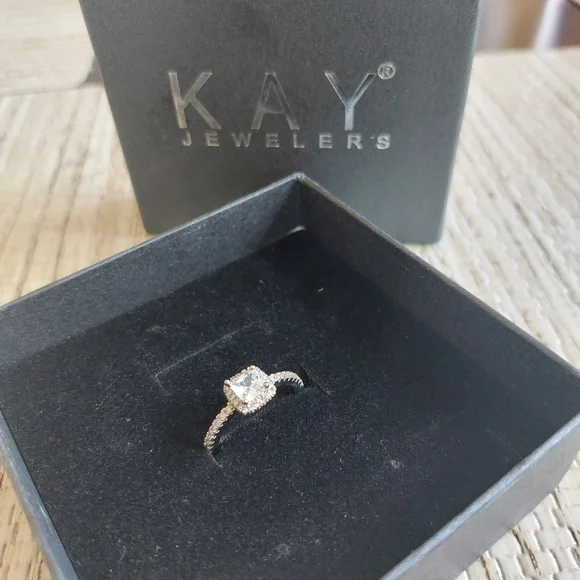 Silver 💍 Ring Cubic Zirconia Halo Ring - Picture 4 of 10